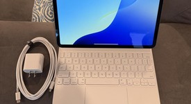 Good
													Apple iPad Pro 11" 3rd Gen 2021 - Unlocked, Gray, 256 GB, photo 2 of 10
