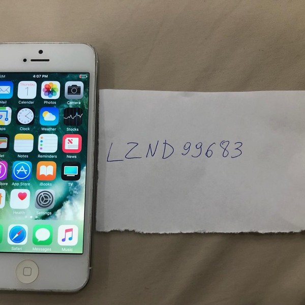 Apple iPhone 5 - AT&T, 16 GB, White, A1428