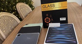 Good
													Apple iPad Pro 12.9" 6th Gen 2022 - Unlocked, Silver, 256 GB, photo 2 of 41