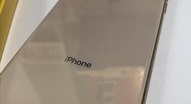 Good
													Apple iPhone Xs - Unlocked, Gold, 256 GB, A1920, photo 3 of 4