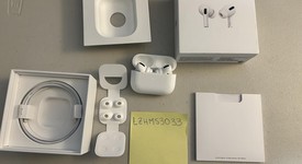 Used
													Apple AirPods Pro 1st Gen - MagSafe Case, photo 2 of 3