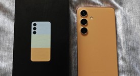 Mint
													Samsung Galaxy S24 - Unlocked, Orange, 256 GB, 8 GB, SM-S921U1, photo 2 of 13