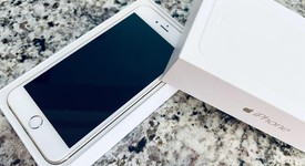 Good
													Apple iPhone 6 Plus - Unlocked, Gold, 64 GB, A1522, photo 4 of 5