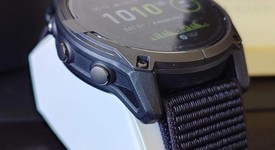 Mint
													Garmin Enduro 3 - Carbon Gray, photo 2 of 9