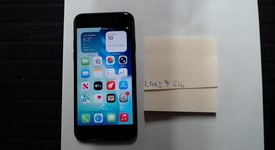 Good
													Apple iPhone SE 3rd Gen 2022 - Verizon, Midnight, 64 GB, A2595, photo 2 of 4