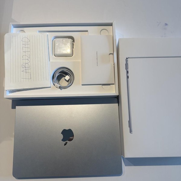 MacBook Air 2025 (M4) - 13 inch - 256 GB, Sky Blue, 16 GB, Apple M4