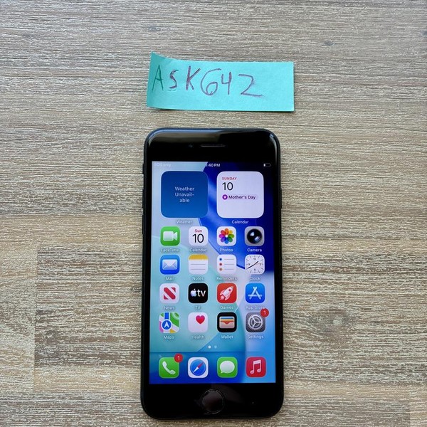 Apple iPhone SE 3rd Gen 2022 - Unlocked, 128 GB, Midnight, A2595