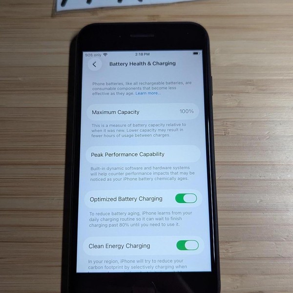 Apple iPhone SE 3rd Gen 2022 - Cricket, 64 GB, Midnight, A2595