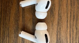 Used
													Apple AirPods Pro 1st Gen - Wireless Case, photo 3 of 7