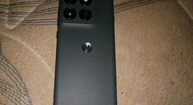 Mint
													Motorola Edge (2025) - Metro by T-Mobile, 256 GB, photo 2 of 9