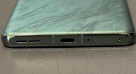Good
													OnePlus 12 - Unlocked, Green, 512 GB, 16 GB, CPH2583, photo 5 of 9