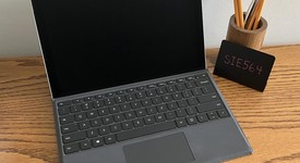 Good
													Microsoft Surface Pro 5 (2017) - Wi-Fi, Silver, 256 GB, 8 GB, photo 3 of 19
