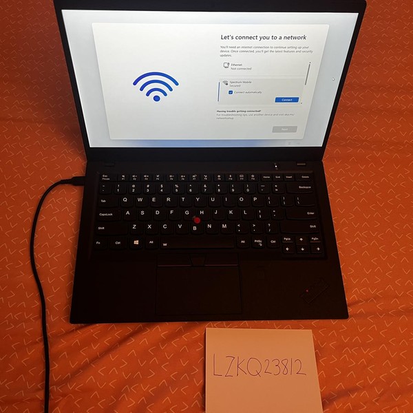 Lenovo ThinkPad X1 Carbon (6th Gen) - 500 GB, Black, 16 GB, Intel Core i7