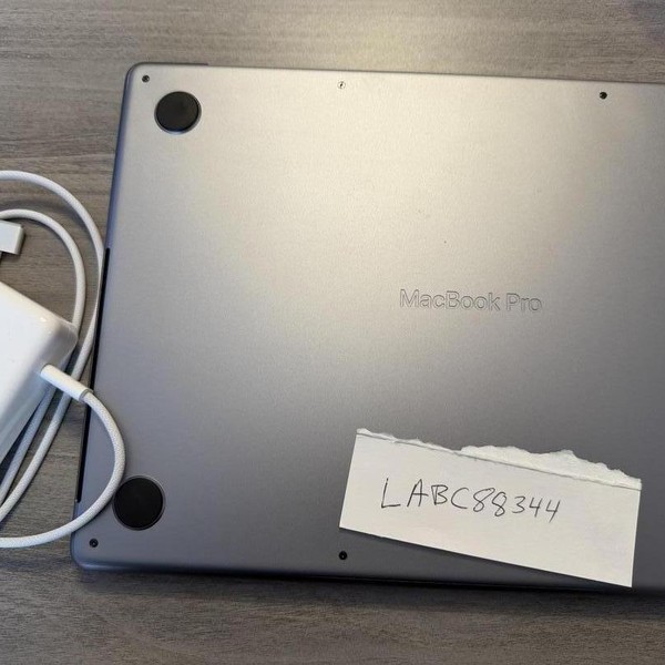 MacBook Pro 2023 - 14 inch - Apple M2 Pro 10-core, Gray, 1 TB, 16 GB