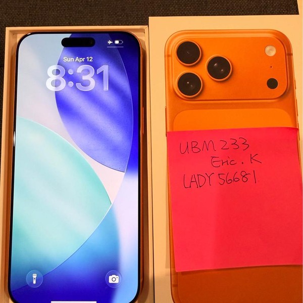 Apple iPhone 17 Pro Max - Unlocked, 256 GB, Cosmic Orange, A3257