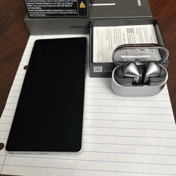 Samsung Galaxy S25 Ultra - Unlocked, 512 GB, Whitesilver, 12 GB, SM-S938U1