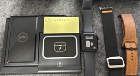 Fair
													Apple Watch SE 2nd Gen 44mm - Unlocked, Midnight, A2727 - Cellular, Aluminum, photo 2 of 6