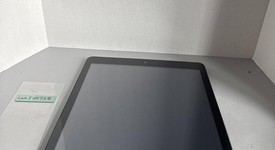 Good
													Apple iPad 9th Gen - Unlocked, Gray, 256 GB, A2603, photo 2 of 5