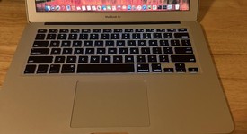Good
													MacBook Air 2017 - 13" - I5, Silver, 128 GB, 8 GB, photo 2 of 5