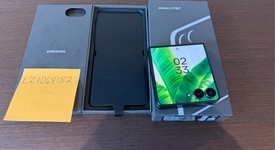 Mint
													Samsung Galaxy Z Flip7 - Unlocked, Jet Black, 512 GB, 12 GB, SM-F766U1, photo 1 of 8