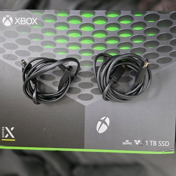 Xbox Series X (2020) - 1 TB, Black, standard