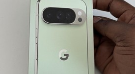 New
													Google Pixel 10 Pro - Unlocked, Jade, 256 GB, G4QUR, photo 1 of 4