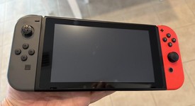 Good
													Nintendo Switch - Grey, 32 GB, photo 1 of 4