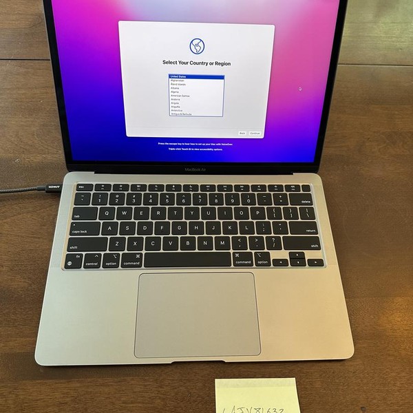 MacBook Air 2020 - 13 inch - 256 GB, Gray, 16 GB, Apple M1