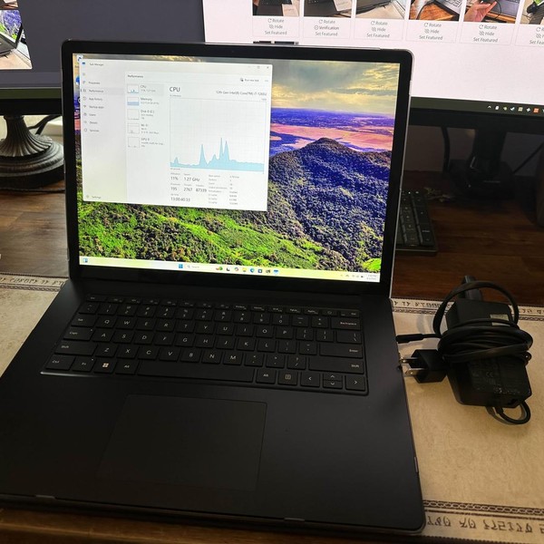 Microsoft Surface Laptop 5 - 256 GB, Black, 16 GB, Intel Core i7, 15 inch