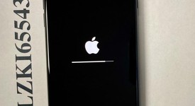 Good
													Apple iPhone SE 3rd Gen 2022 - Unlocked, Midnight, 64 GB, A2595, photo 3 of 8