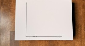 New
													MacBook Air 2025 (M4) - 15" - Apple M4, Silver, 256 GB, 16 GB, photo 1 of 9