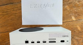 Mint
													Xbox Series S (2020) - White, 512 GB, photo 5 of 6