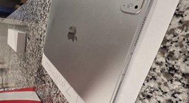 Mint
													Apple iPad Pro 11" (M4) 2024 - Unlocked, Silver, 256 GB, 8 GB, A2837, Standard Glass, photo 4 of 15