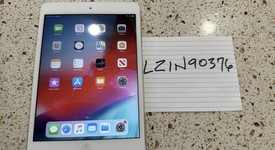 Good
													Apple iPad Mini 2 Retina - Wi-Fi, White, 16 GB, photo 1 of 9