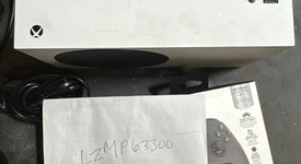 Good
													Xbox Series S (2020) - White, 512 GB, photo 2 of 7