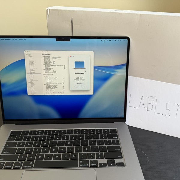 MacBook Air 2024 (M3) - 15 inch - 256 GB, Silver, 16 GB, Apple M3, 10-core GPU