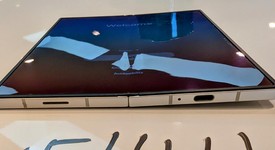 Good
													Samsung Galaxy Z Fold6 - Unlocked, White, 512 GB, 12 GB, SM-F956U1, photo 4 of 12