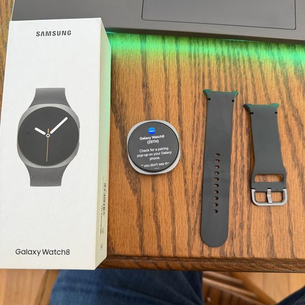 Samsung Galaxy Watch8 - Wi-Fi, Graphite, SM-L330, 44mm