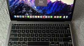 Good
													MacBook Air 2020 - 13" - Apple M1, Gray, 256 GB, 8 GB, photo 1 of 10