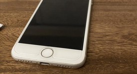 Good
													Apple iPhone 7 - AT&T, Silver, 32 GB, A1778, photo 4 of 10