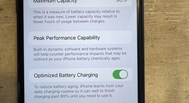 Fair
													Apple iPhone SE 3rd Gen 2022 - T-Mobile, Midnight, 64 GB, A2595, photo 4 of 11