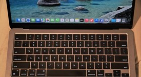 Good
													MacBook Air 2022 - 13" - Apple M2, Gray, 256 GB, 8 GB, photo 1 of 10