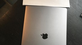 Mint
													MacBook Pro 2017 (With Touch Bar) - 15" - I7, Gray, 512 GB, 16 GB, photo 3 of 15