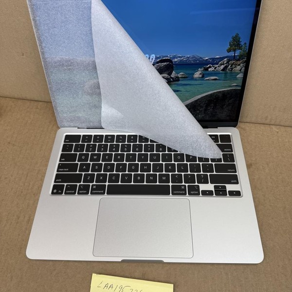 MacBook Air 2025 (M4) - 13 inch - Apple M4, Silver, 256 GB, 16 GB