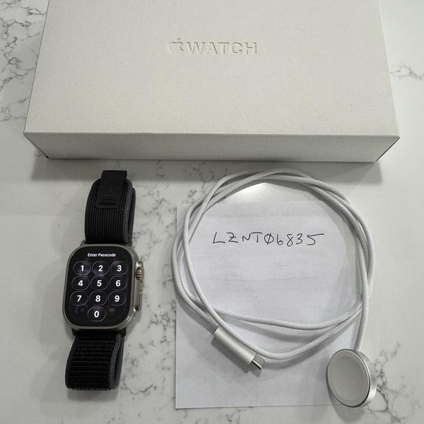 Apple Watch Ultra 2 49mm - Unlocked, Natural, A2986