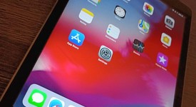 Good
													Apple iPad Air - Unlocked, Silver, 16 GB, photo 5 of 6