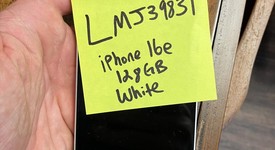 Good
													Apple iPhone 16e - AT&T, White, 128 GB, A3212, photo 3 of 15