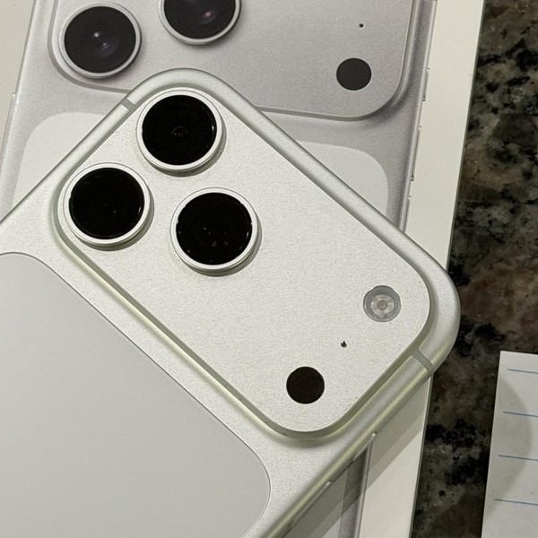 Apple iPhone 17 Pro Max - Unlocked, 2 TB, Silver, A3257