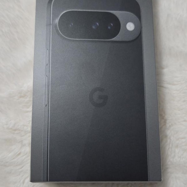 Google Pixel 10 - T-Mobile, 128 GB, Obsidian, GLBW0