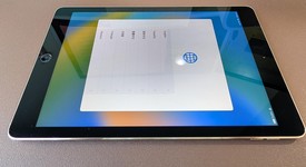 Good
													Apple iPad Pro 9.7" - Wi-Fi, Gray, 32 GB, A1673, photo 4 of 7